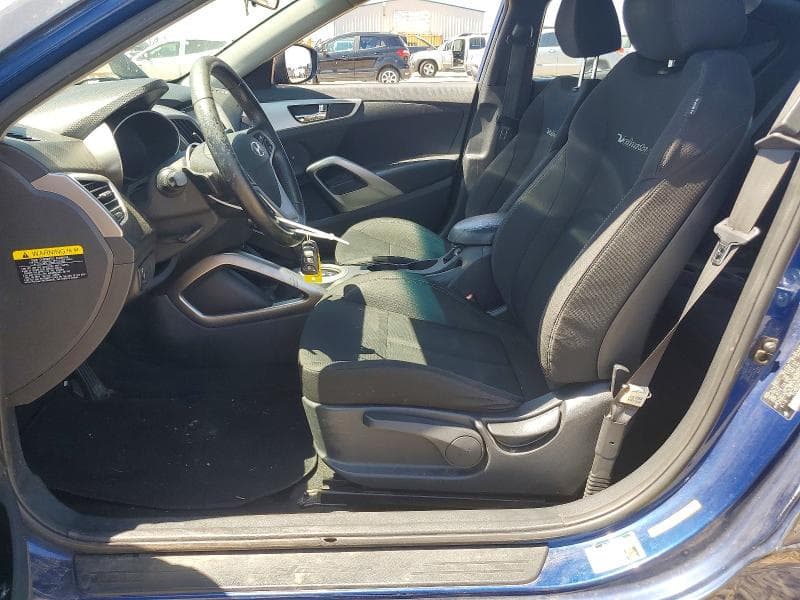 2017 HYUNDAI VELOSTER BASE 7