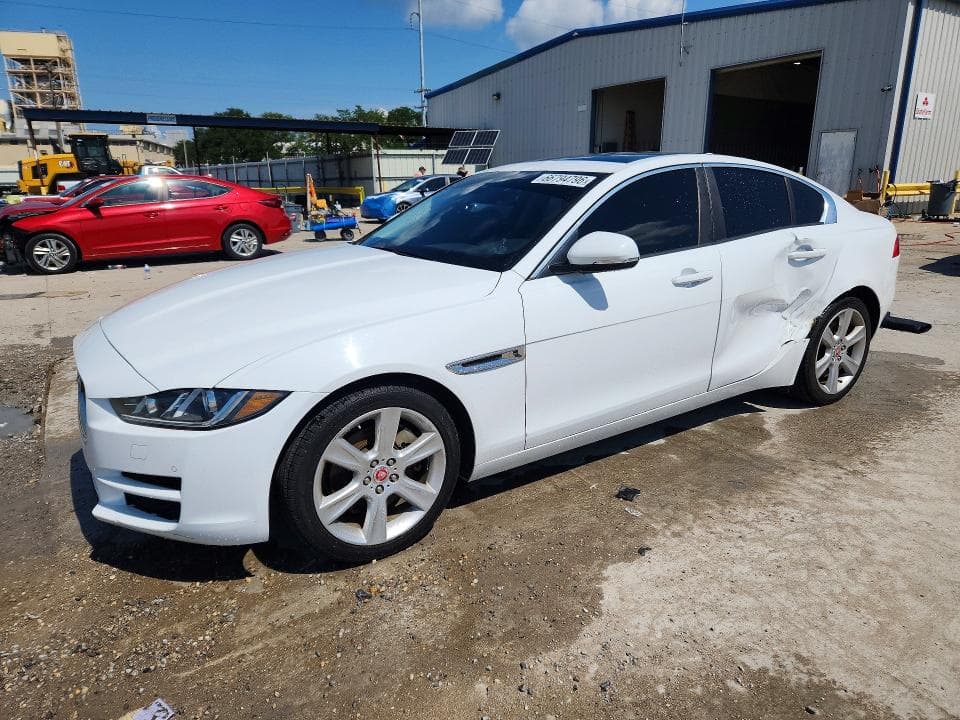 2018 JAGUAR XE PREMIUM - 1