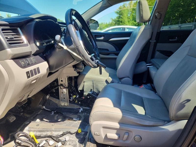 2018 TOYOTA HIGHLANDER XLE 7