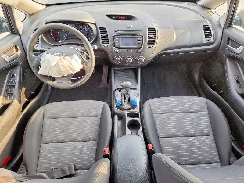 2017 KIA FORTE LX 8