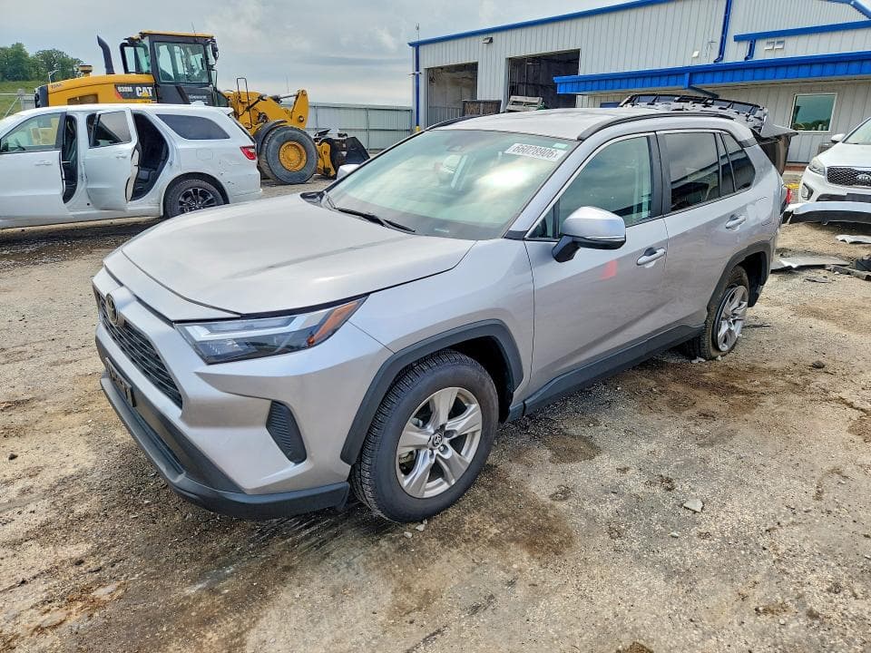 2025 TOYOTA RAV4 XLE - 1