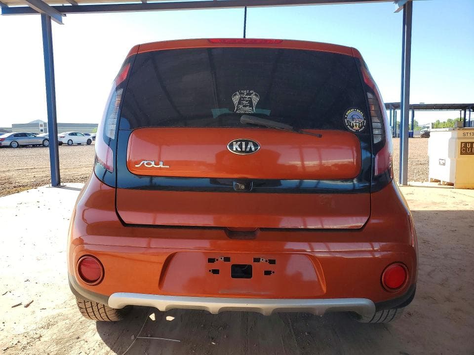 2018 KIA SOUL + 6