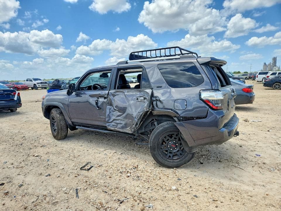 2023 TOYOTA 4RUNNER SR5 PREMIUM 2