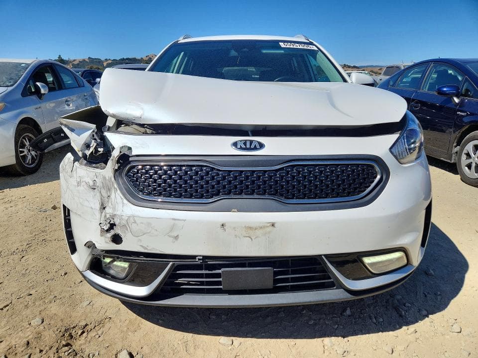 2019 KIA NIRO LX 5