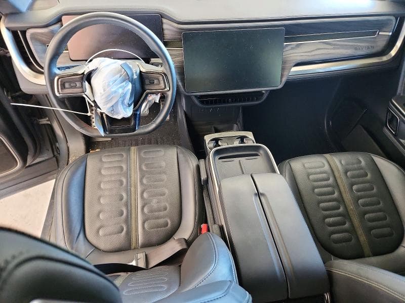 2022 RIVIAN R1T ADVENTURE 8