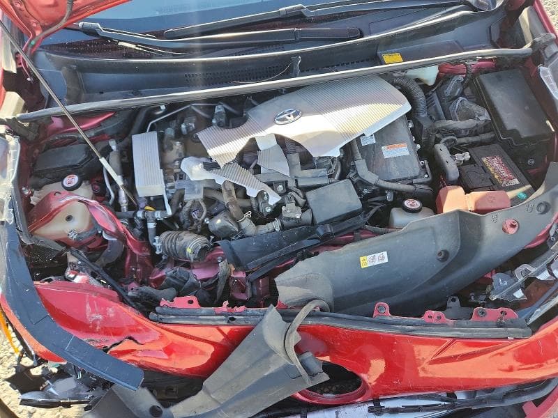2018 TOYOTA PRIUS THREE 11
