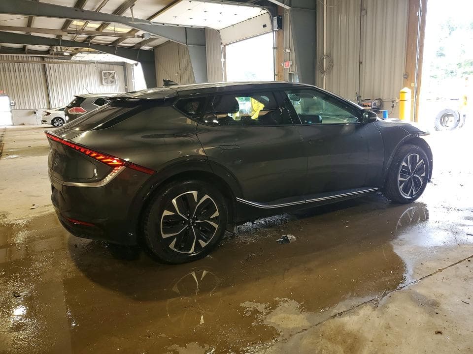 2023 KIA EV6 WIND 3