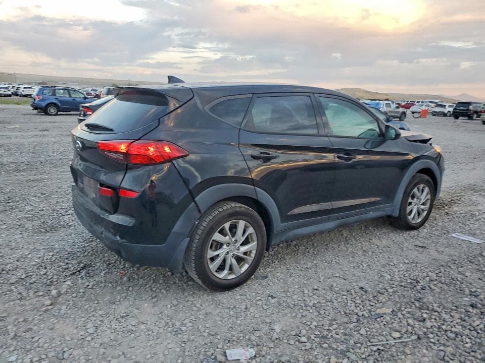 2020 HYUNDAI TUCSON SE 3