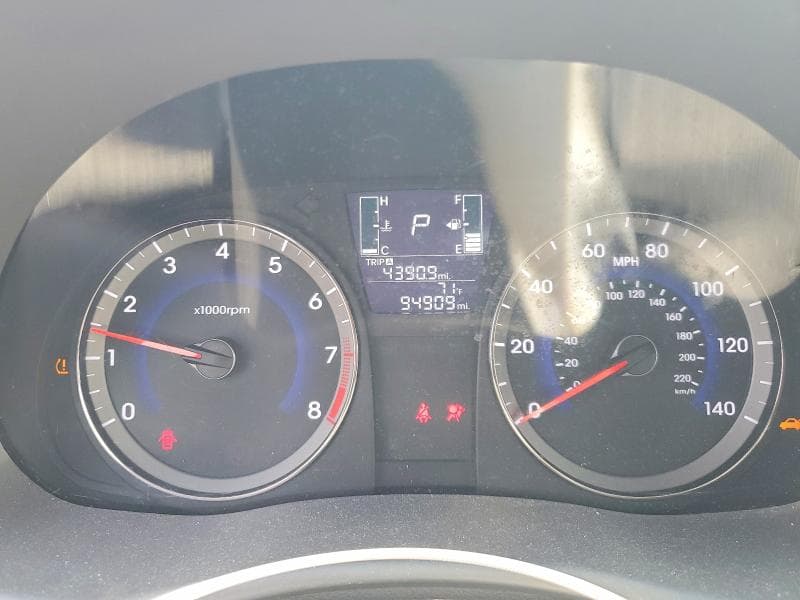 2017 HYUNDAI ACCENT SE 9