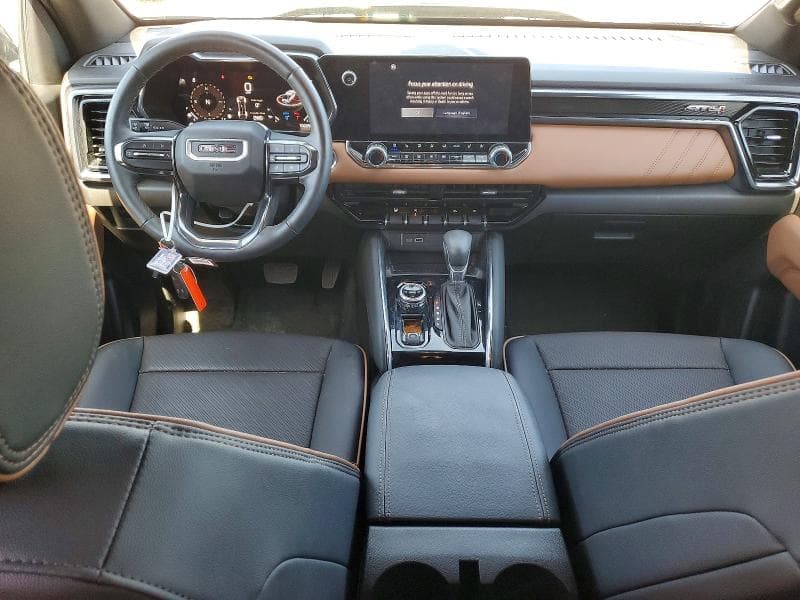 2025 GMC CANYON AT4 8