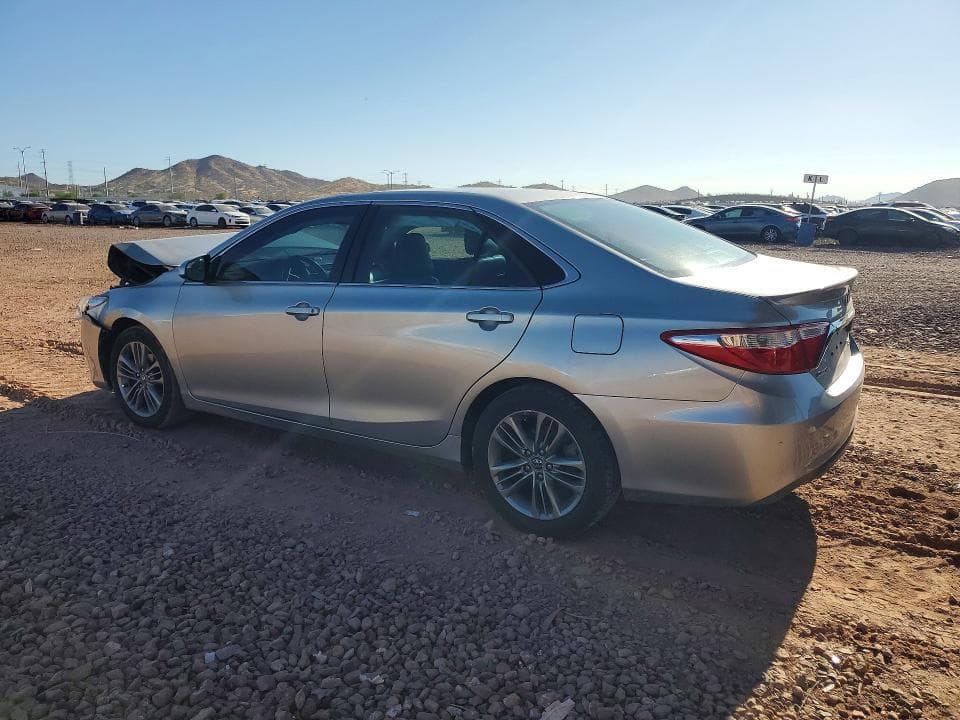 2017 TOYOTA CAMRY SE 2