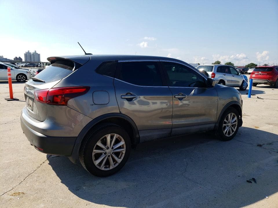 2017 NISSAN ROGUE SPORT S 3