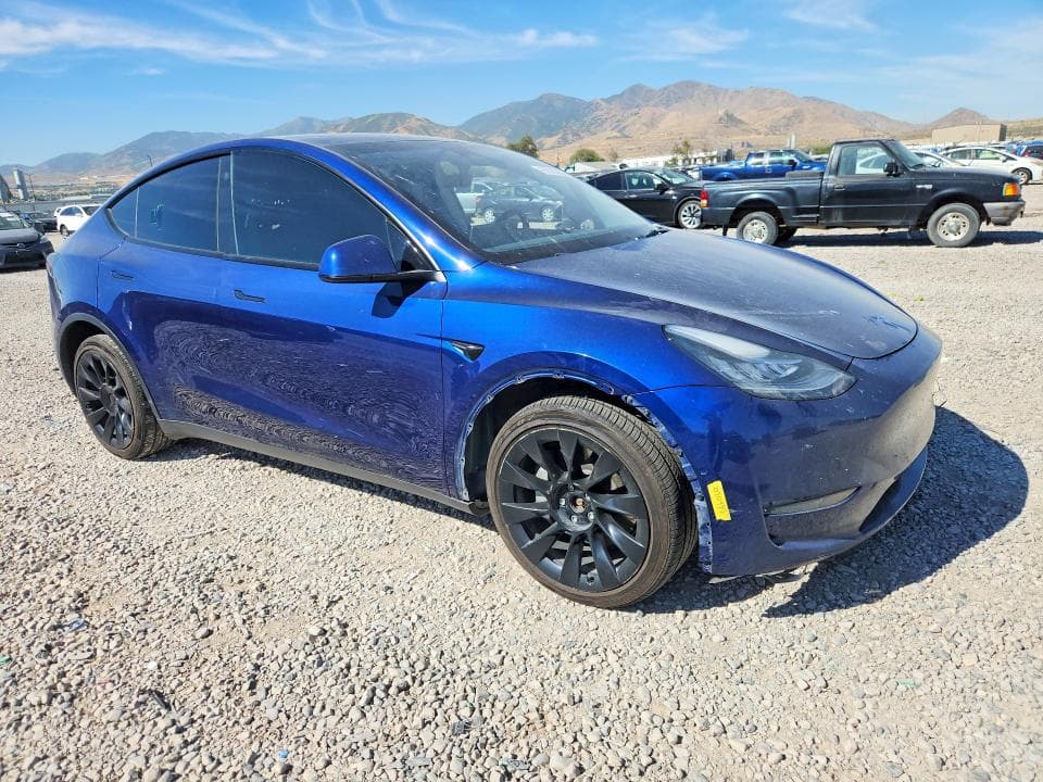2022 TESLA MODEL Y 4