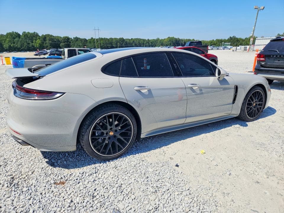 2022 PORSCHE PANAMERA BASE 3