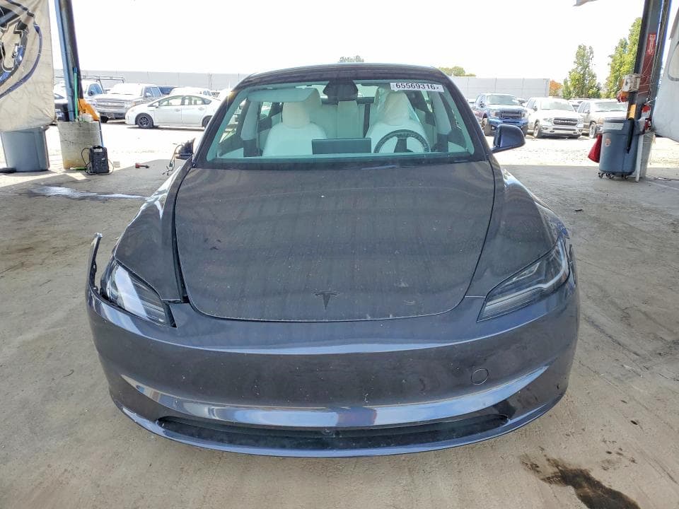 2026 TESLA MODEL 3 5