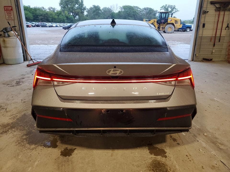 2025 HYUNDAI ELANTRA LIMITED 6