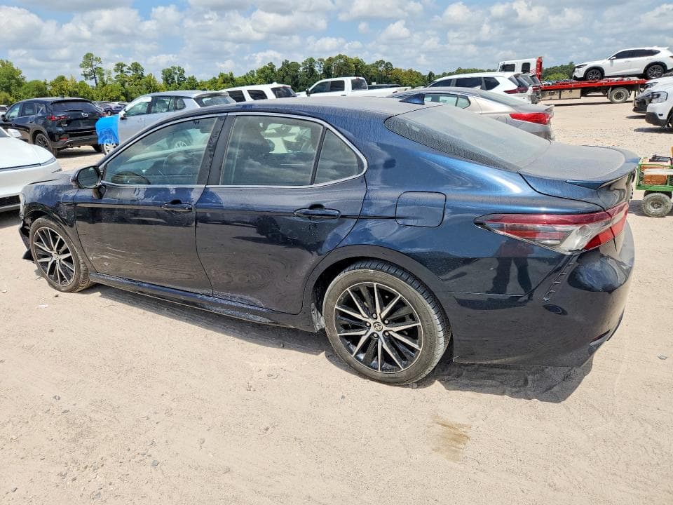 2021 TOYOTA CAMRY SE 2