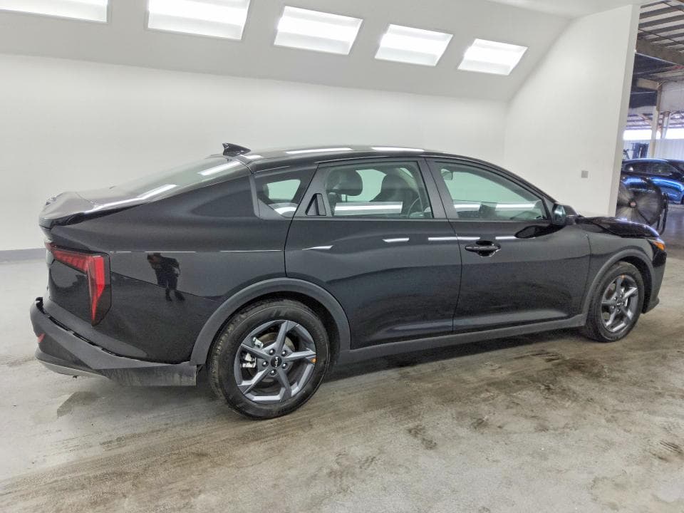 2026 KIA K4 LXS 3