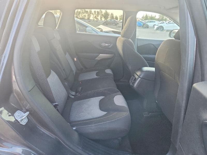 2018 JEEP CHEROKEE LATITUDE 10