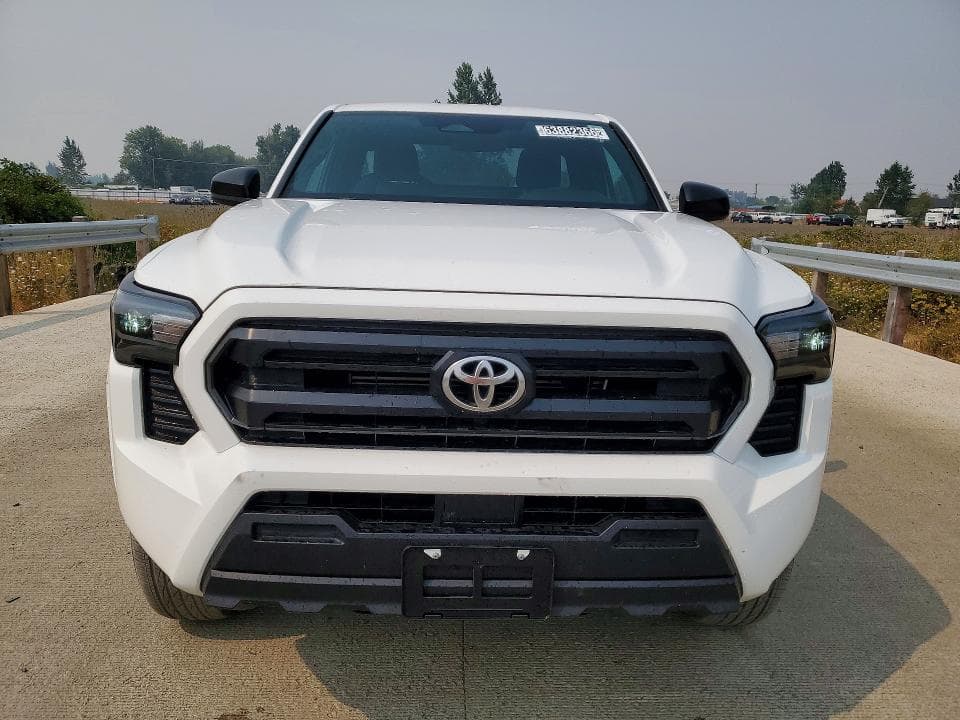 2024 TOYOTA TACOMA SR 5