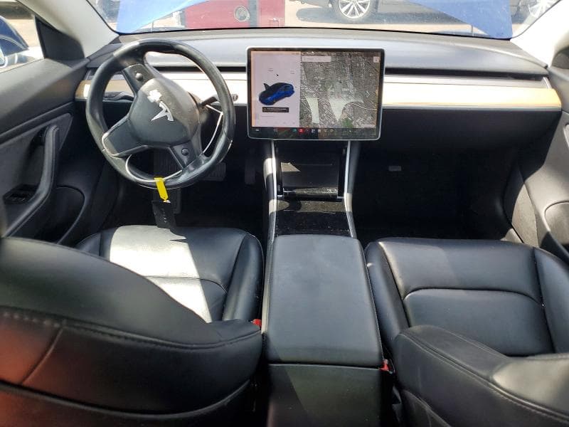 2018 TESLA MODEL 3 8