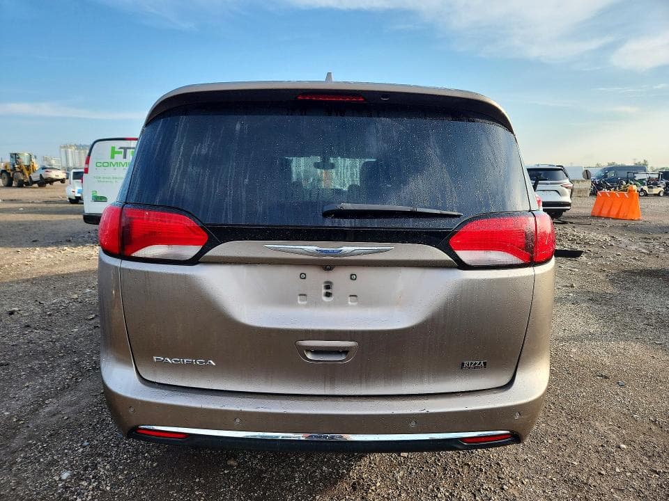 2018 CHRYSLER PACIFICA TOURING L PLUS 6