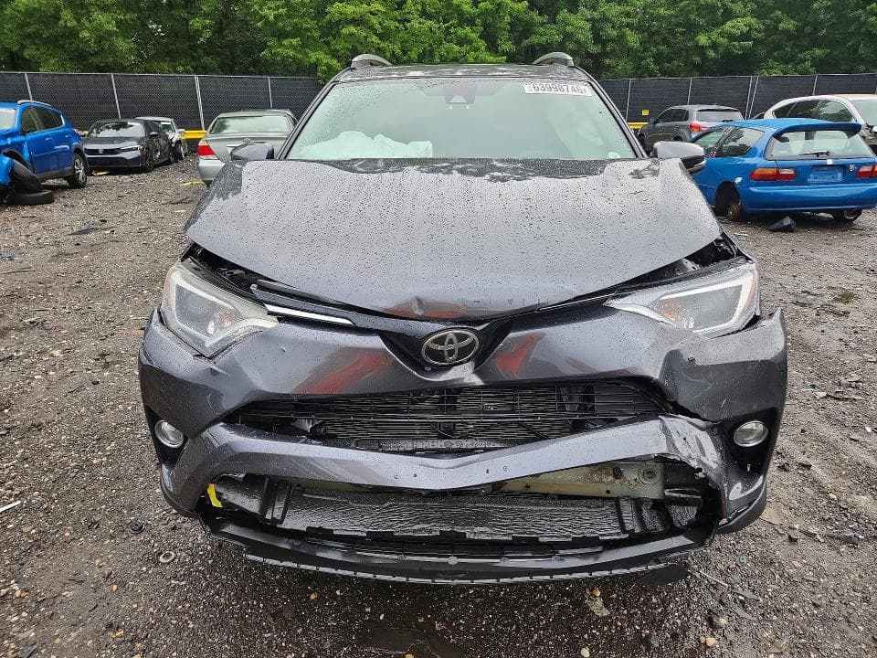 2018 TOYOTA RAV4 XLE 5