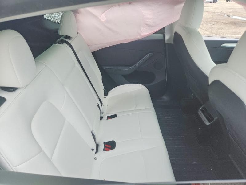 2024 TESLA MODEL Y 10