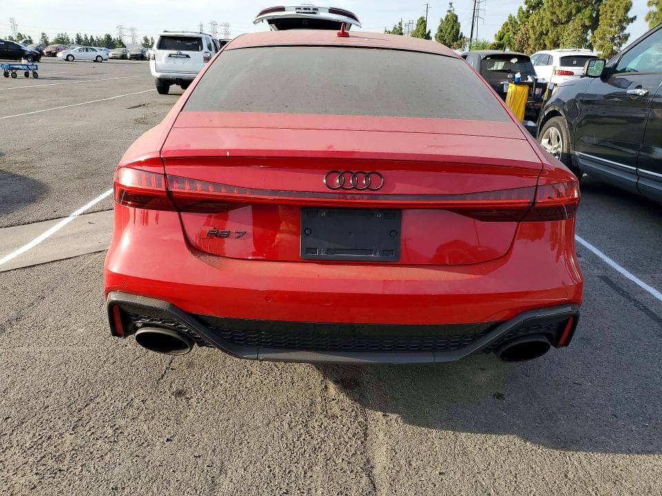 2021 AUDI RS7 6