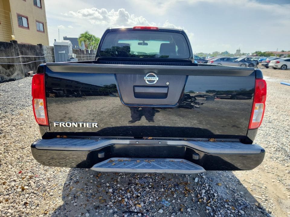 2017 NISSAN FRONTIER S 6