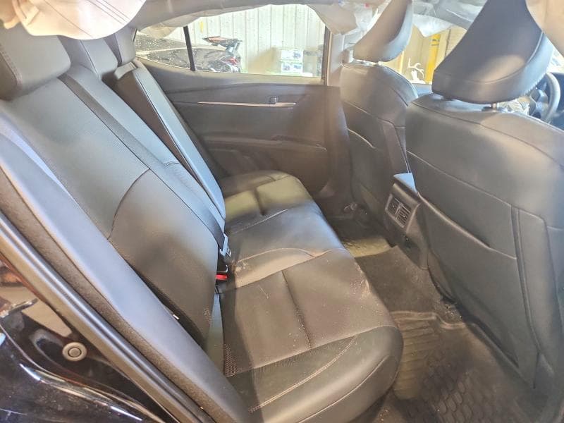 2025 TOYOTA CAMRY XLE 10