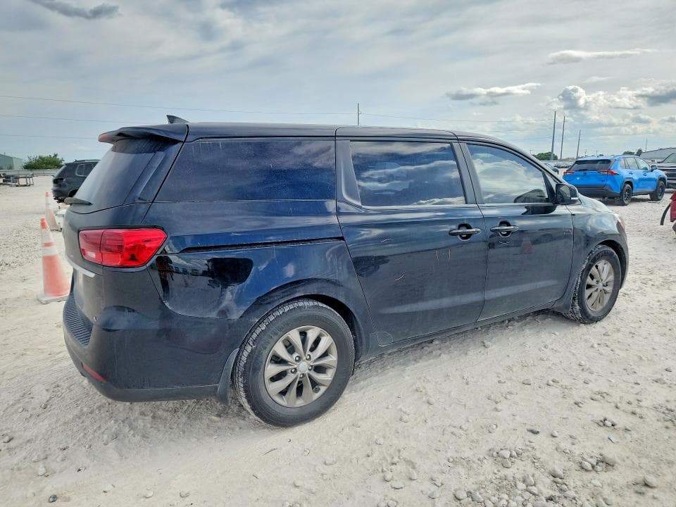 2021 KIA SEDONA LX 3