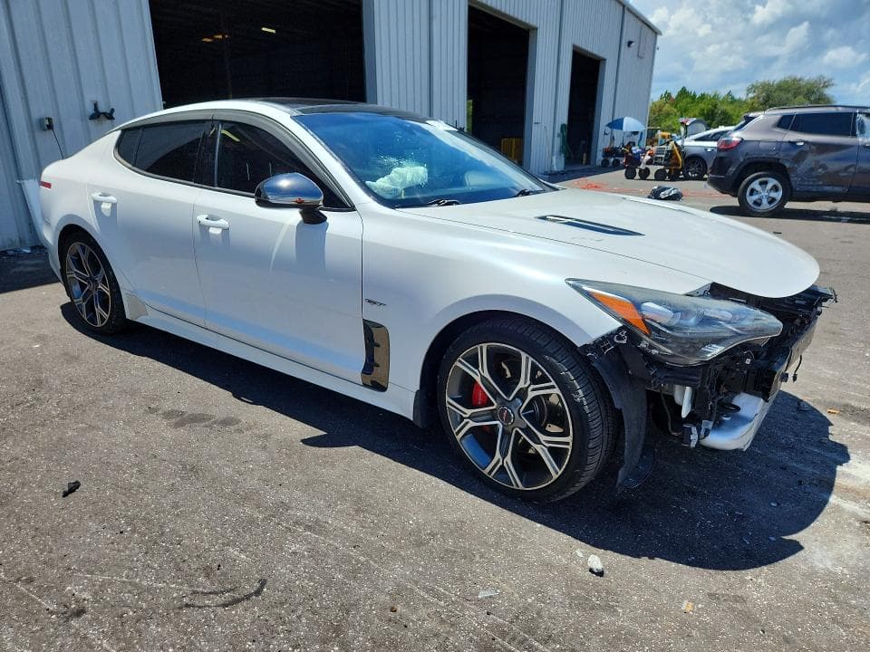 2018 KIA STINGER GT1 4
