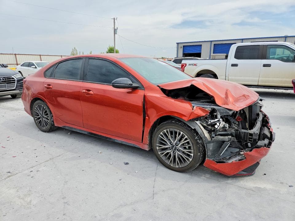 2022 KIA FORTE GT LINE 4