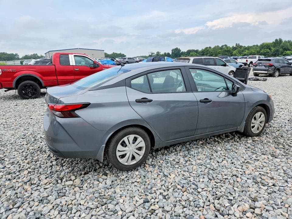 2022 NISSAN VERSA S 3