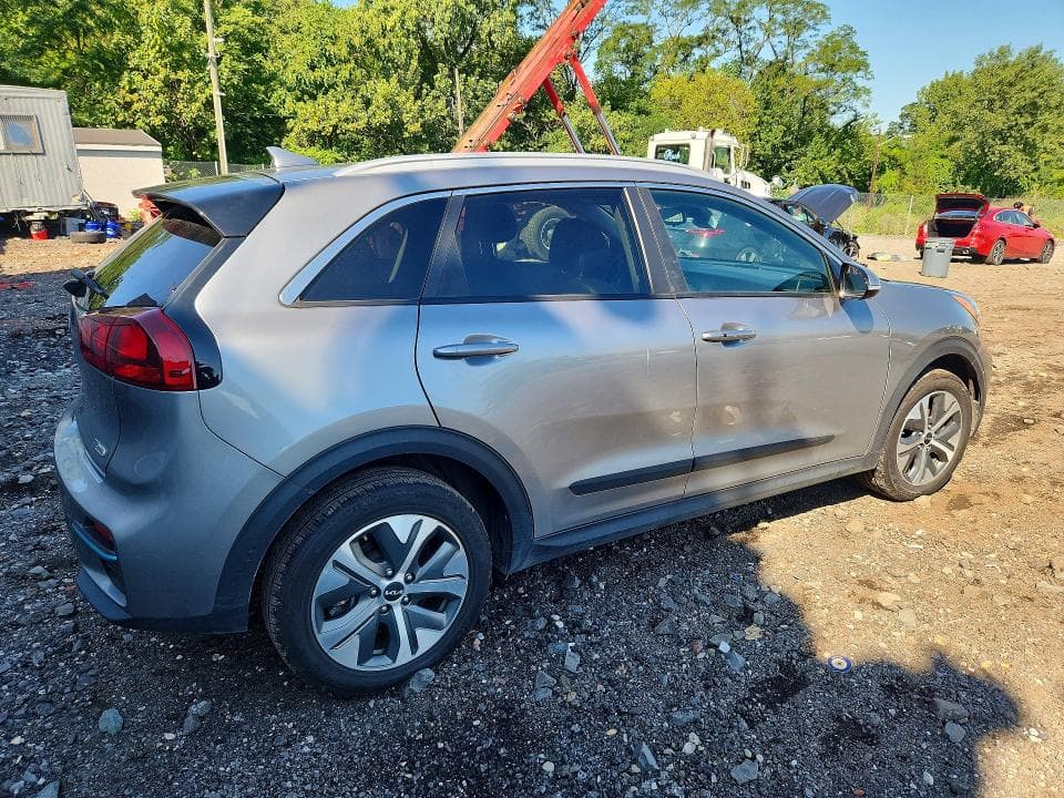 2022 KIA NIRO EV S 3