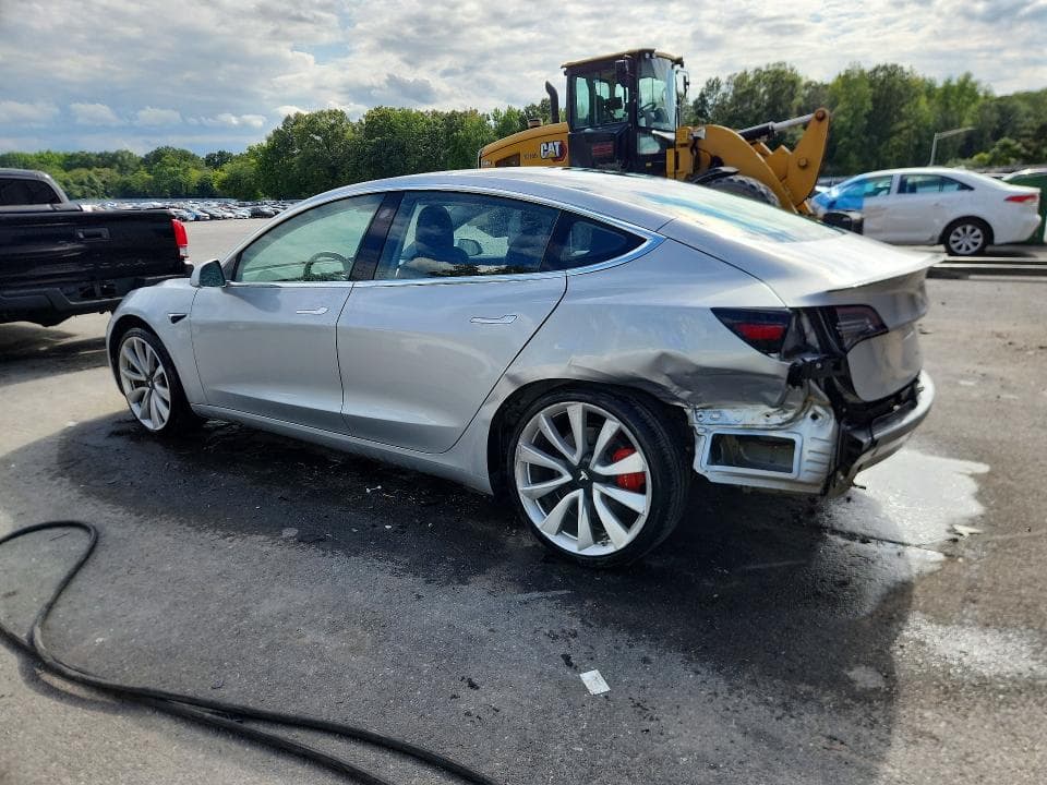 2018 TESLA MODEL 3 2