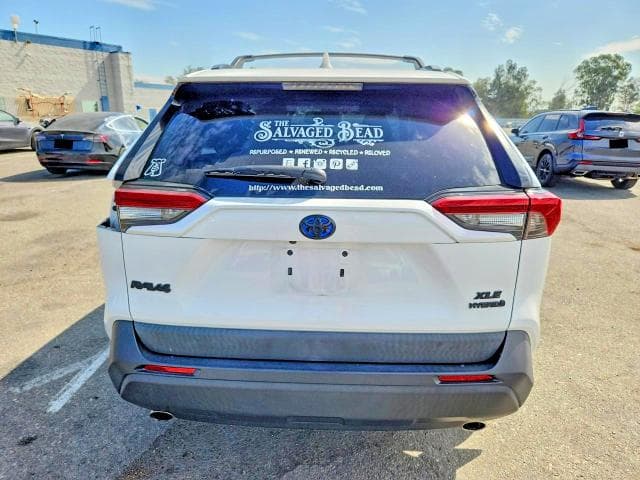 2020 TOYOTA RAV4 HYBRID XLE 6
