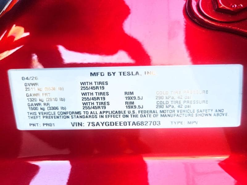 2026 TESLA MODEL Y 12