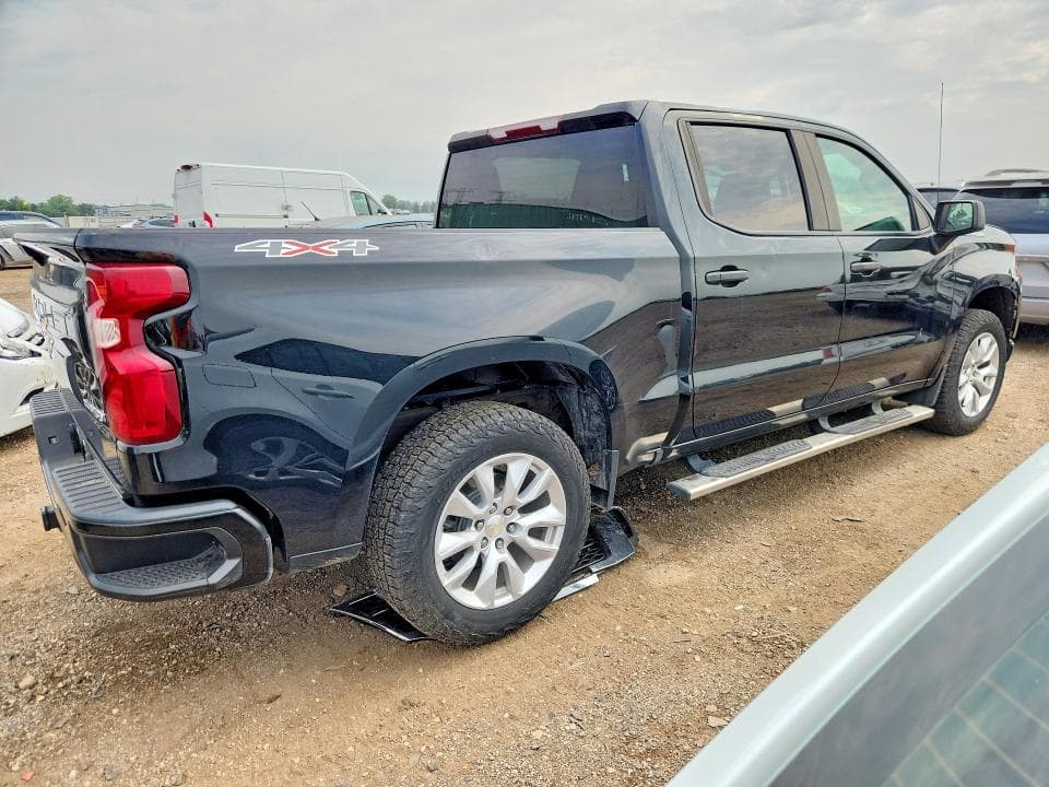 2021 CHEVROLET SILVERADO K1500 CUSTOM 3