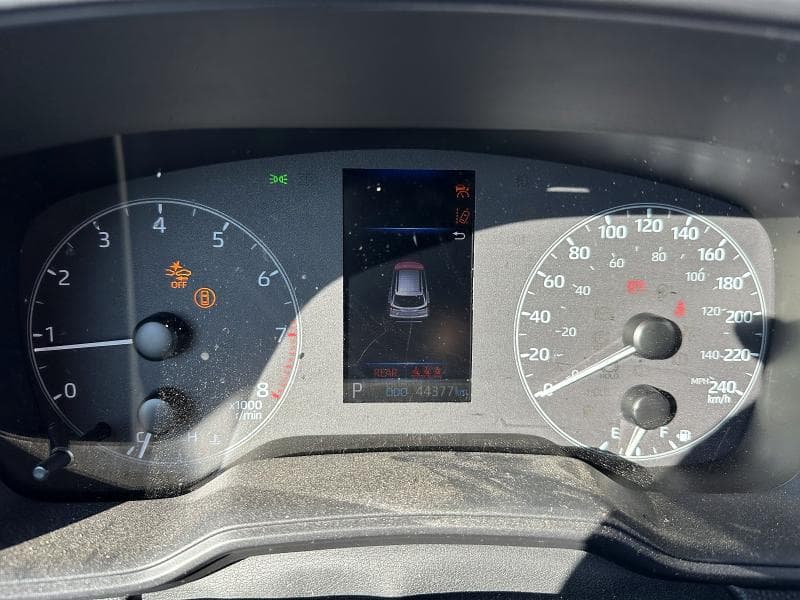 2024 TOYOTA COROLLA CROSS LE 8