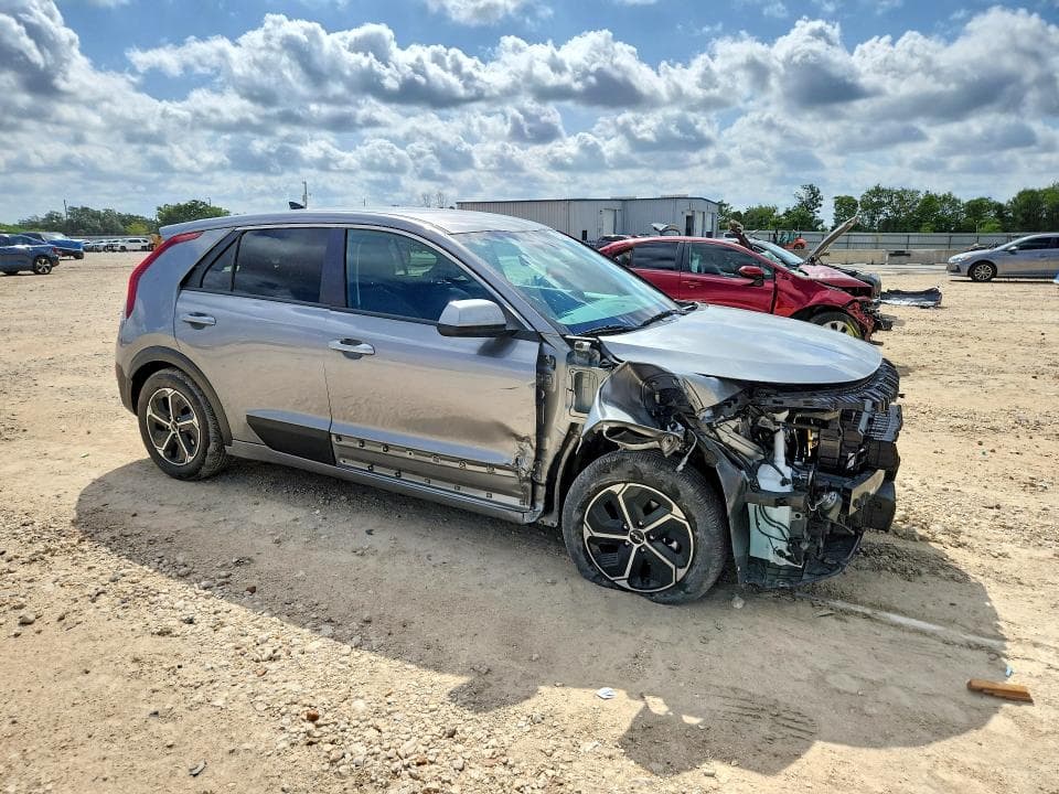 2026 KIA NIRO LX 4