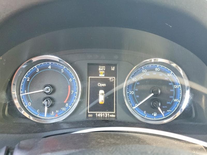 2017 TOYOTA COROLLA SE 9