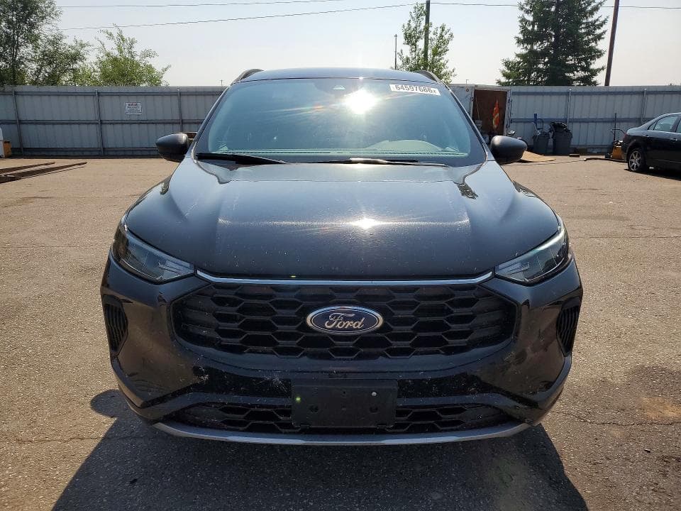 2024 FORD ESCAPE ST LINE 5