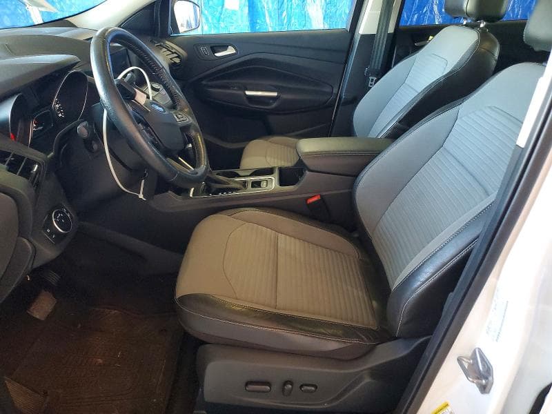 2017 FORD ESCAPE SE 7