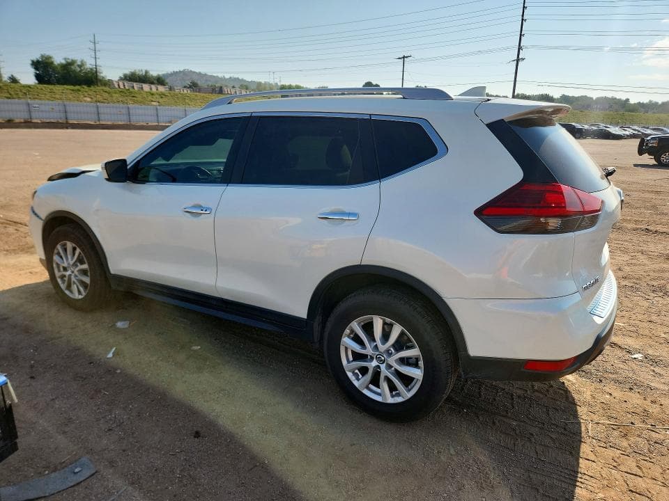 2017 NISSAN ROGUE SV 2