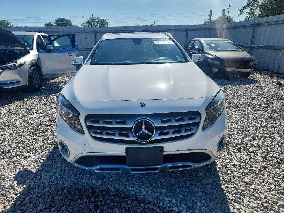 2019 MERCEDES-BENZ GLA 250 5