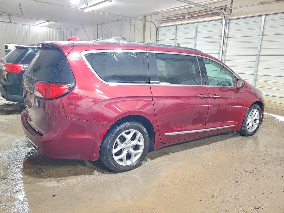 2017 CHRYSLER PACIFICA TOURING L 3