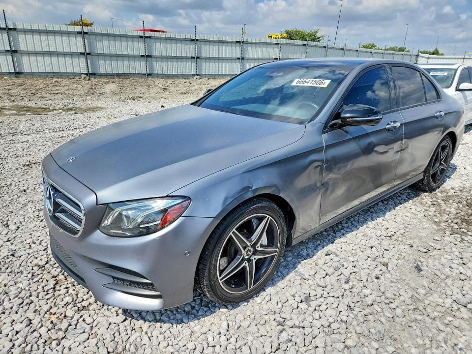 2018 MERCEDES-BENZ E 300 - 1