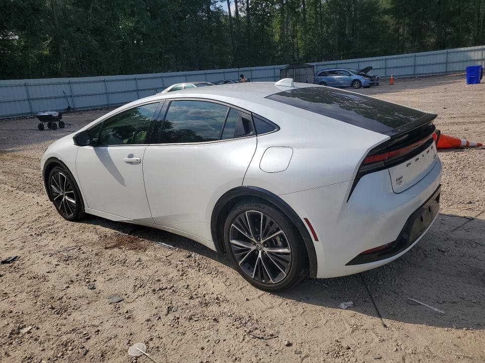 2024 TOYOTA PRIUS XLE 2